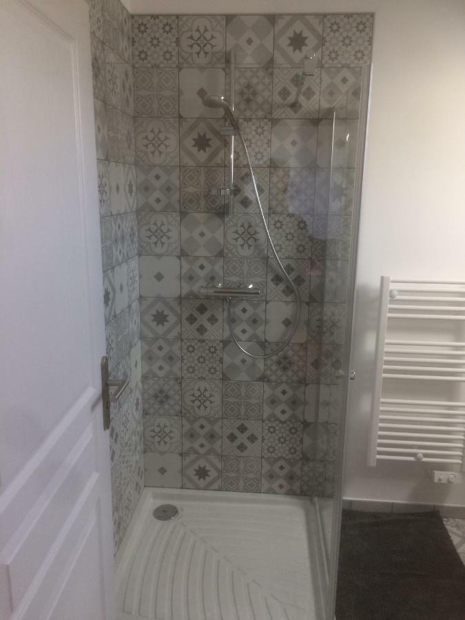La Chambre Montbrault Fleurigne Luaran gambar