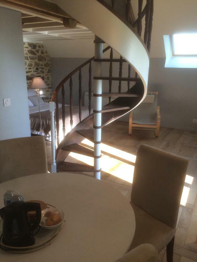 La Chambre Montbrault Fleurigne Luaran gambar