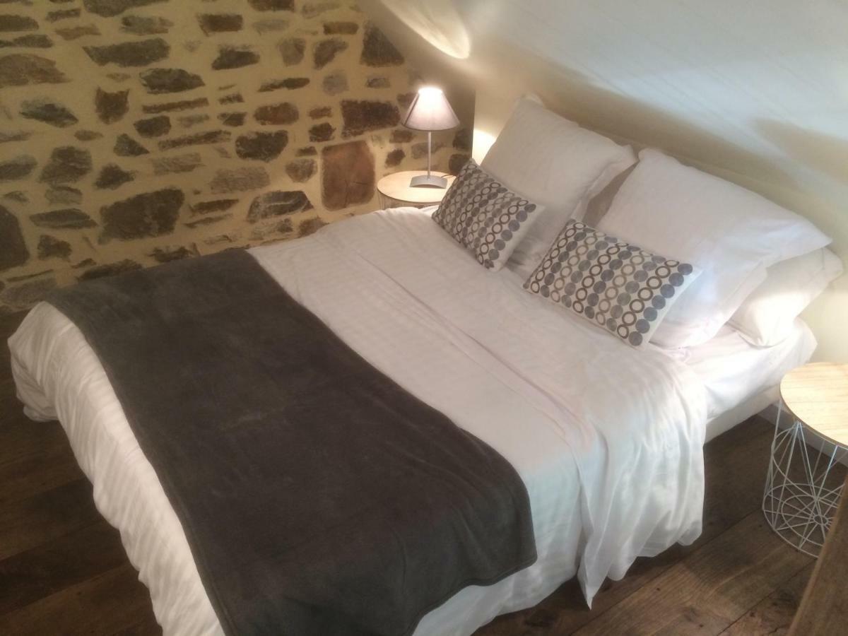 La Chambre Montbrault Fleurigne Luaran gambar