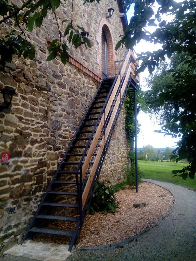La Chambre Montbrault Fleurigne Luaran gambar